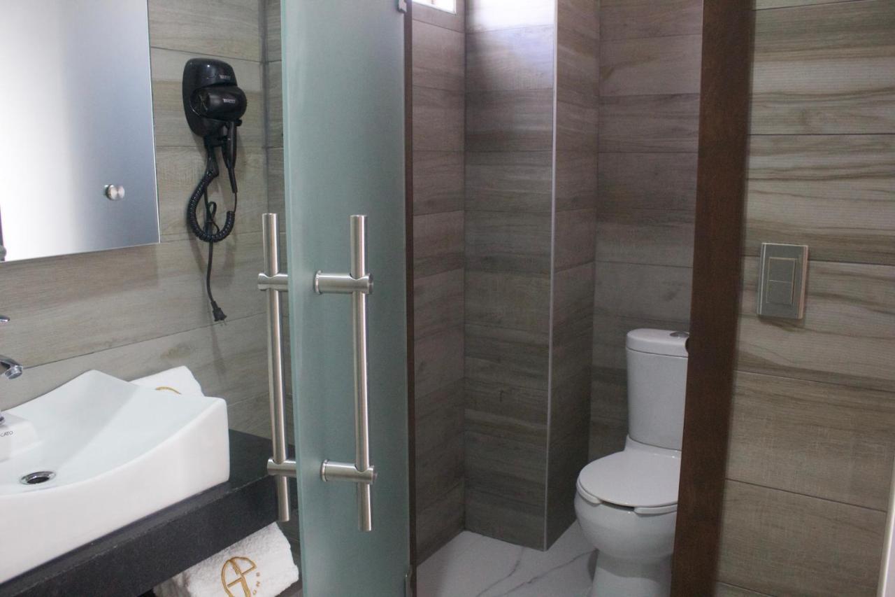 Hotel Grand One Plaza Tijuana Bagian luar foto