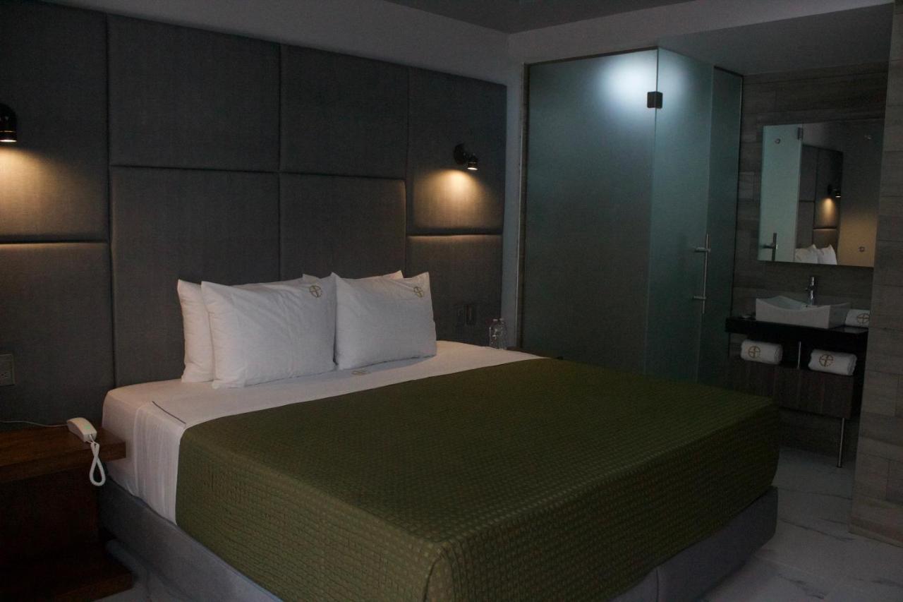 Hotel Grand One Plaza Tijuana Bagian luar foto