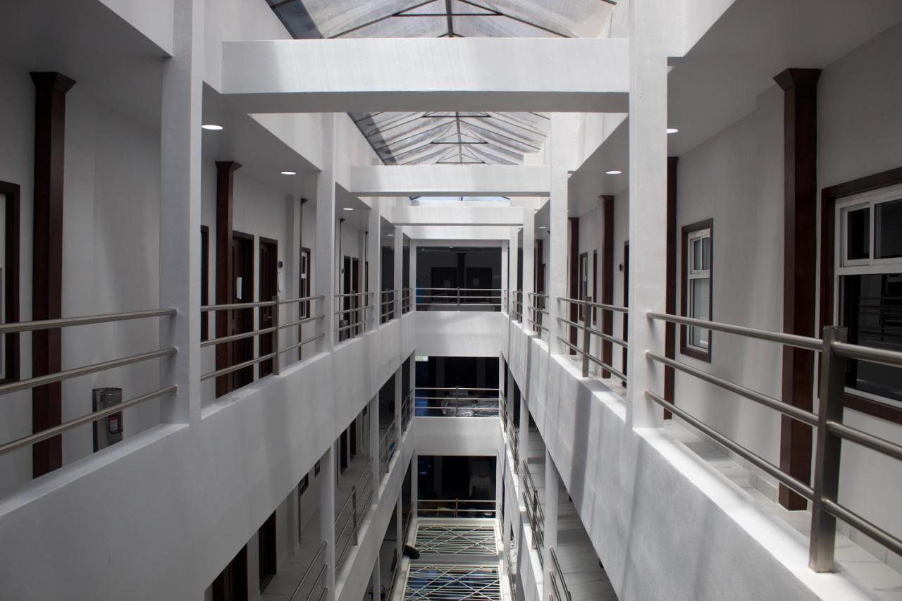 Hotel Grand One Plaza Tijuana Bagian luar foto