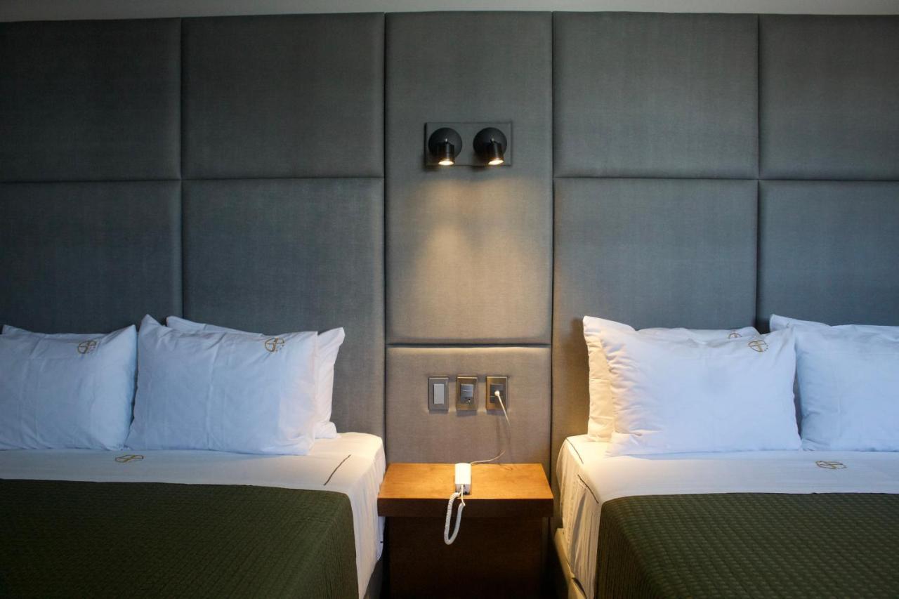 Hotel Grand One Plaza Tijuana Bagian luar foto