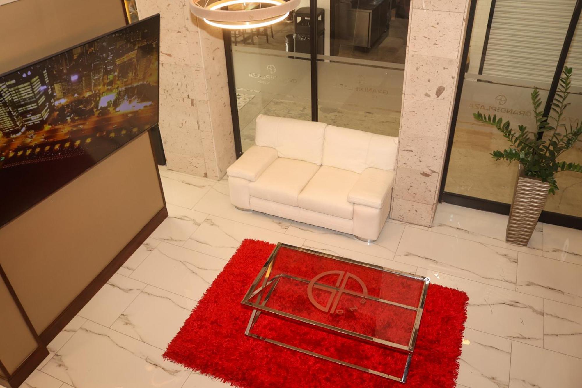 Hotel Grand One Plaza Tijuana Bagian luar foto